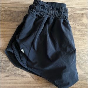 Lululemon Hotty Hot High-Rise Lined Short